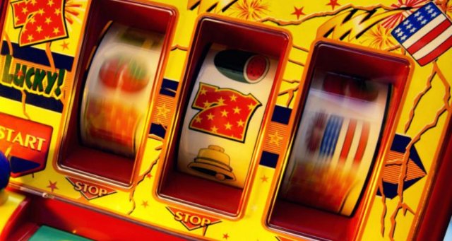 Фриспины в онлайн казино: почему игрокам дают бесплатные вращения в слотах?